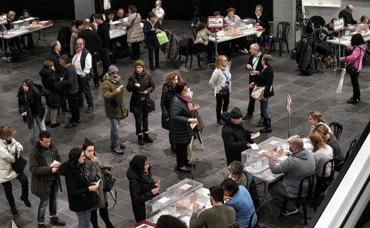 Álava se convierte en la excepción al ser la única provincia donde aumenta el número de votantes