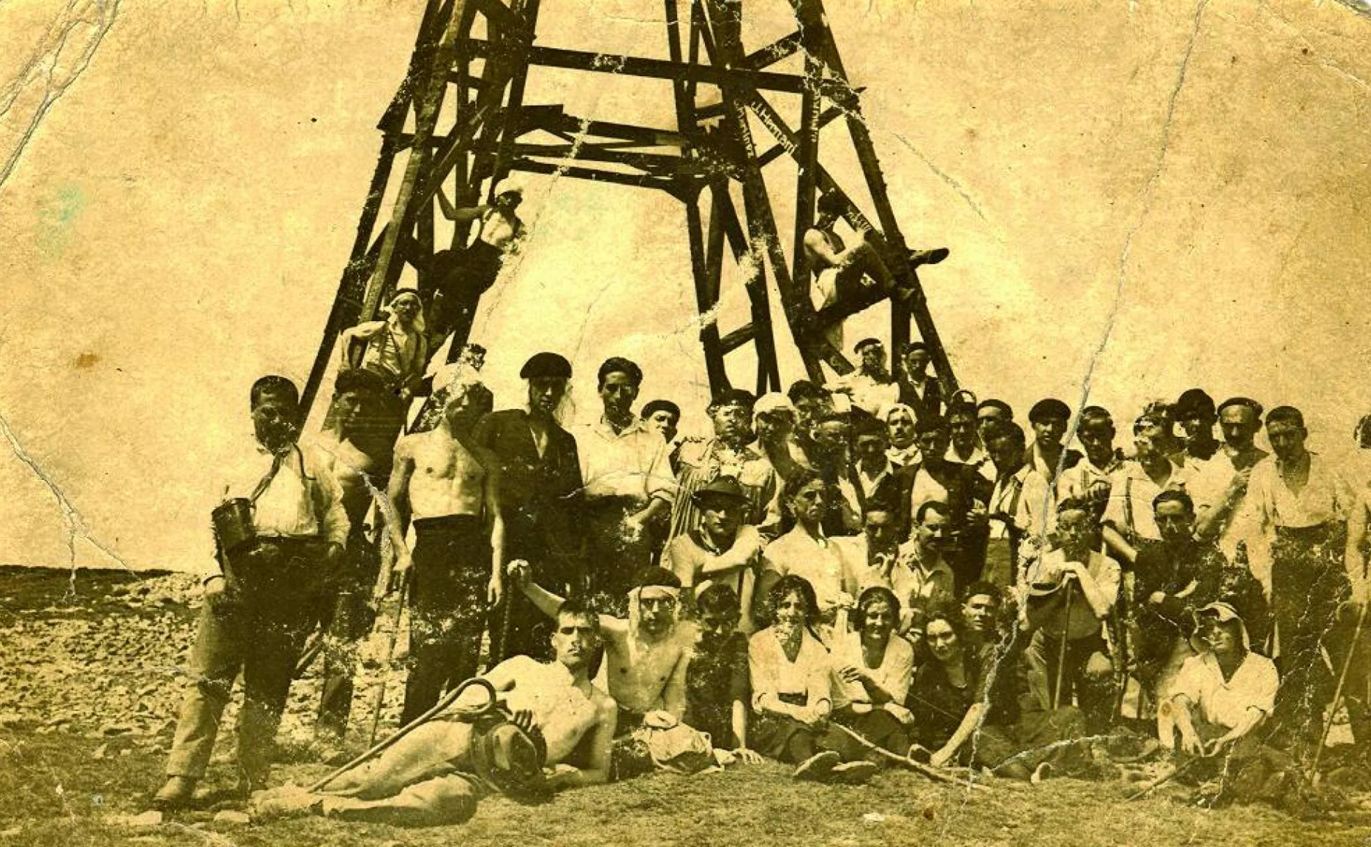 Una imagen de la cruz hacia 1911