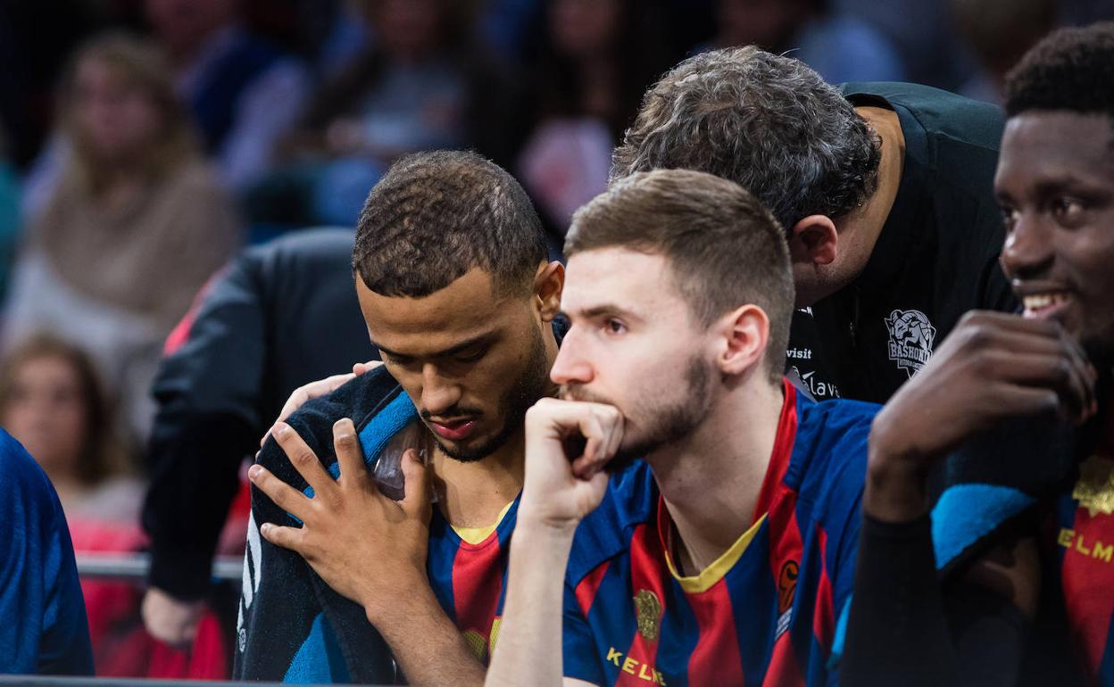 Shavon Shields, tras lesionarse en el partido frente al Maccabi. 