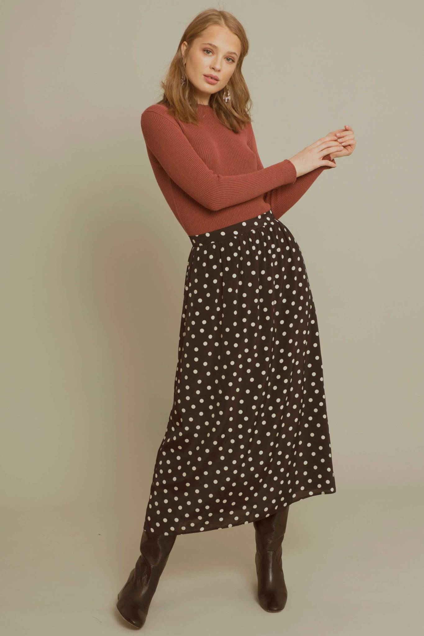 Fotos: De nombre andaluz y esencia bilbaína: la firma de Rodríguez Arias que se abre paso en la moda