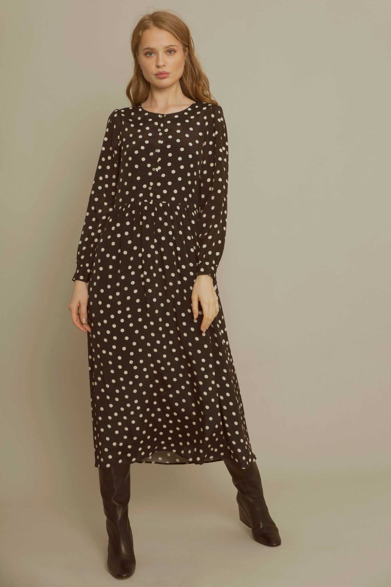 Fotos: De nombre andaluz y esencia bilbaína: la firma de Rodríguez Arias que se abre paso en la moda