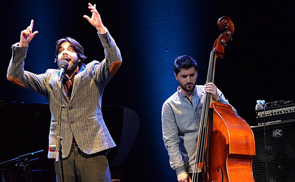 Sobral exageró la gestualidad.