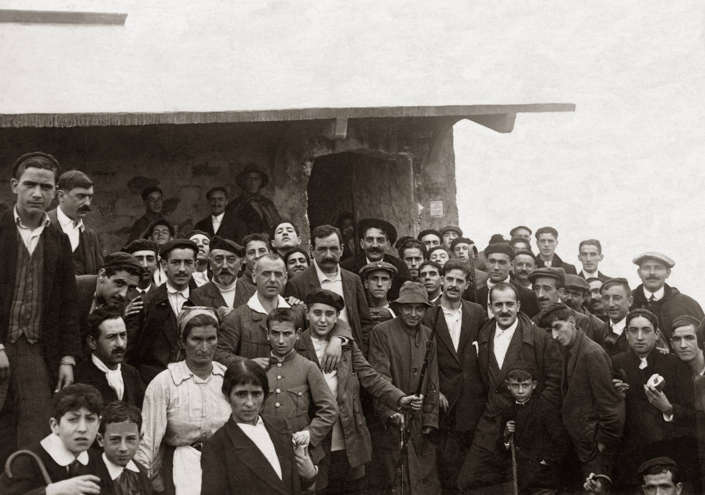 La inauguración del refugio en 1919