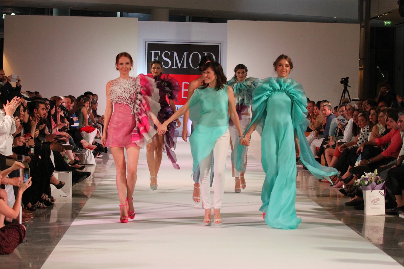 Fotos: La azafata de vuelo de Barakaldo que apostó por su sueño y diseñará para Gucci