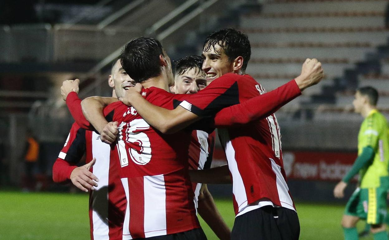 Guijuelo marca el paso del líder Bilbao Athletic