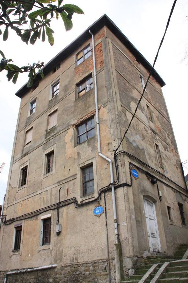 El edificio de Olabega antes de la reforma