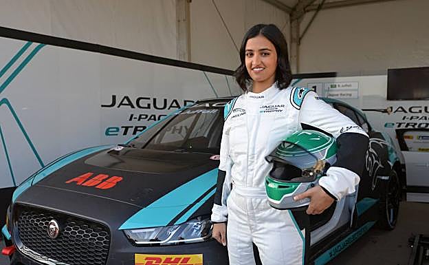 Reema Juffali a punto de participar en su primera carrera.