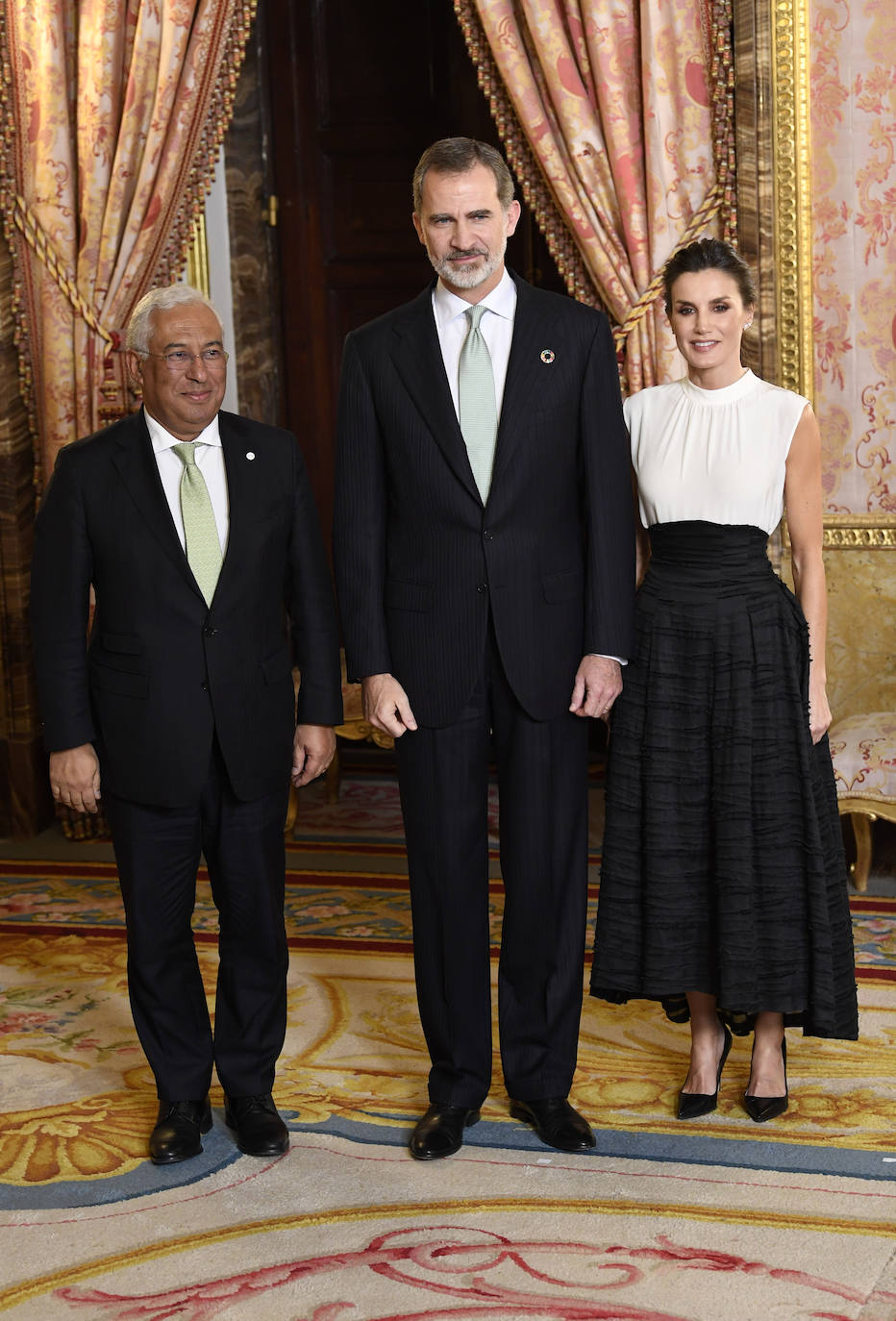 Fotos: La falda eco de H&amp;M de Letizia para la Cumbre del Clima