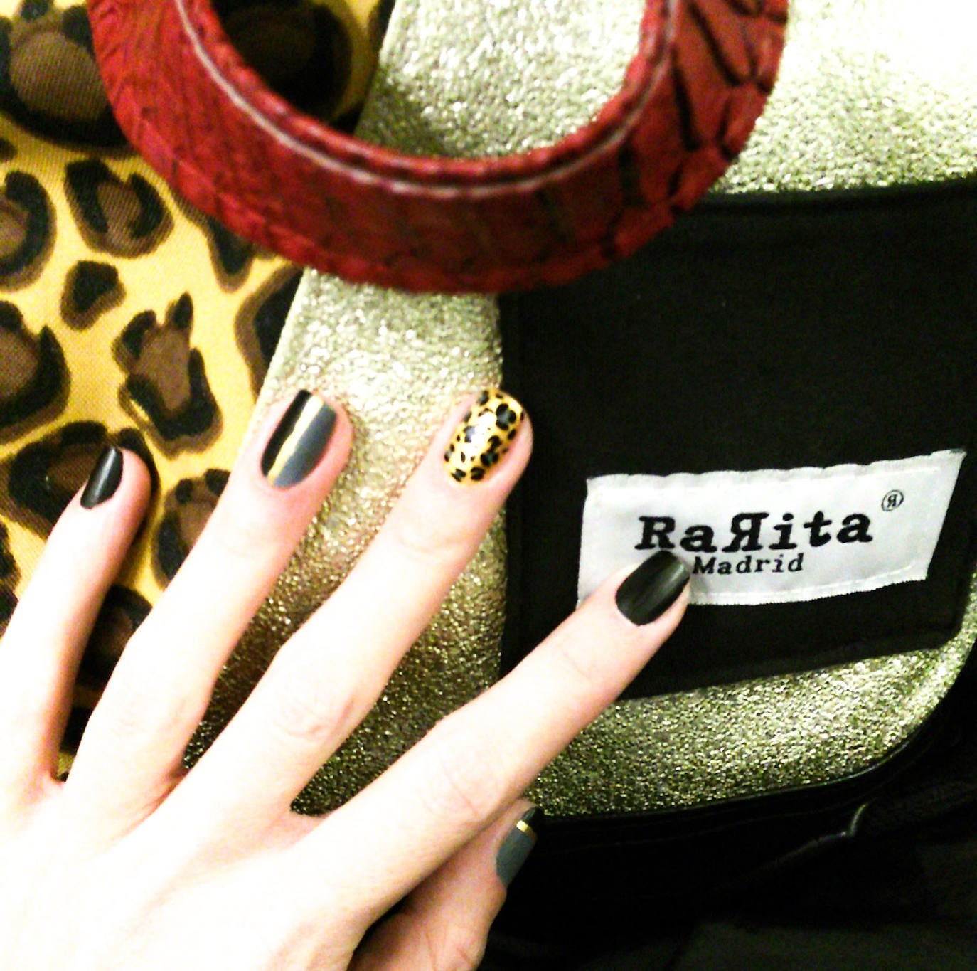 Fotos: La &#039;rarita&#039; que vino a Bilbao por amor y vende los bolsos favoritos de las estrellas de la tele