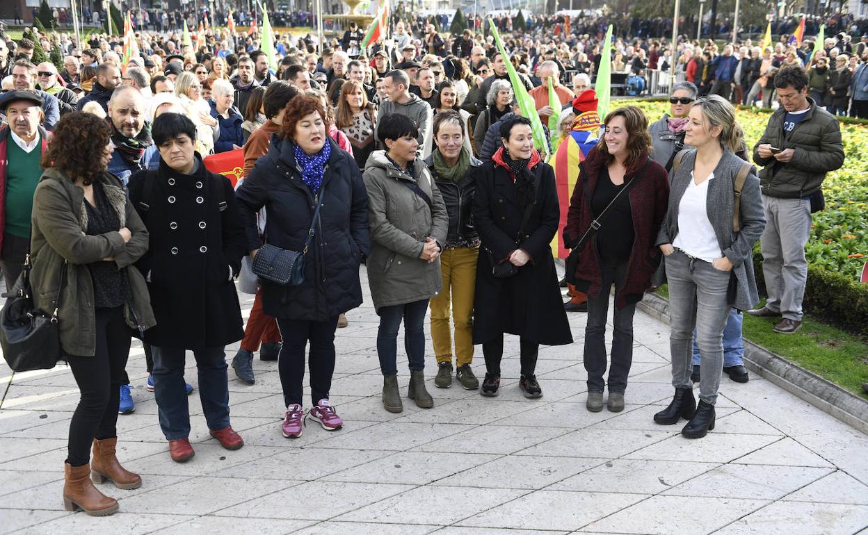 Dos millares de personas se manifiestan en Bilbao para reivindicar la república vasca