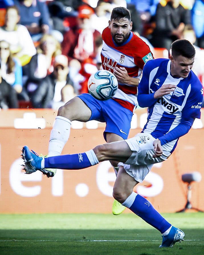 Fotos: Las mejores imágenes del Granada - Alavés