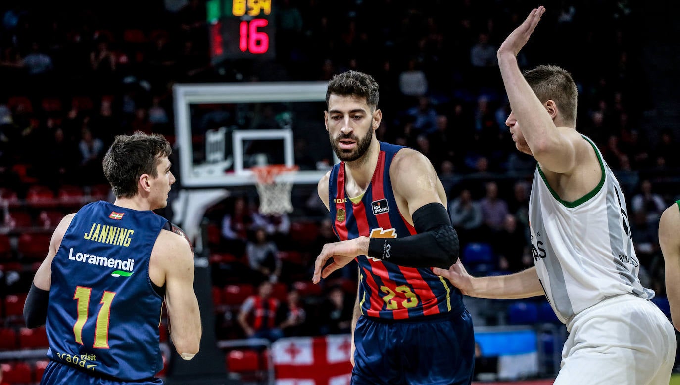 Fotos: LAs mejores imágenes del Baskonia - Joventut de la Liga Endesa 2019