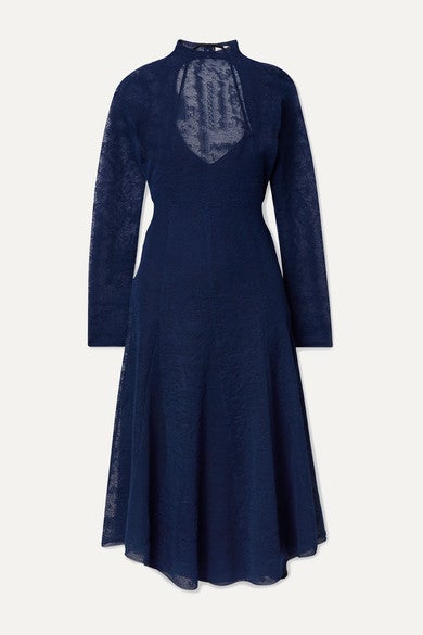 Vestido jacquard con encaje, de By Malene Birger (352 euros).