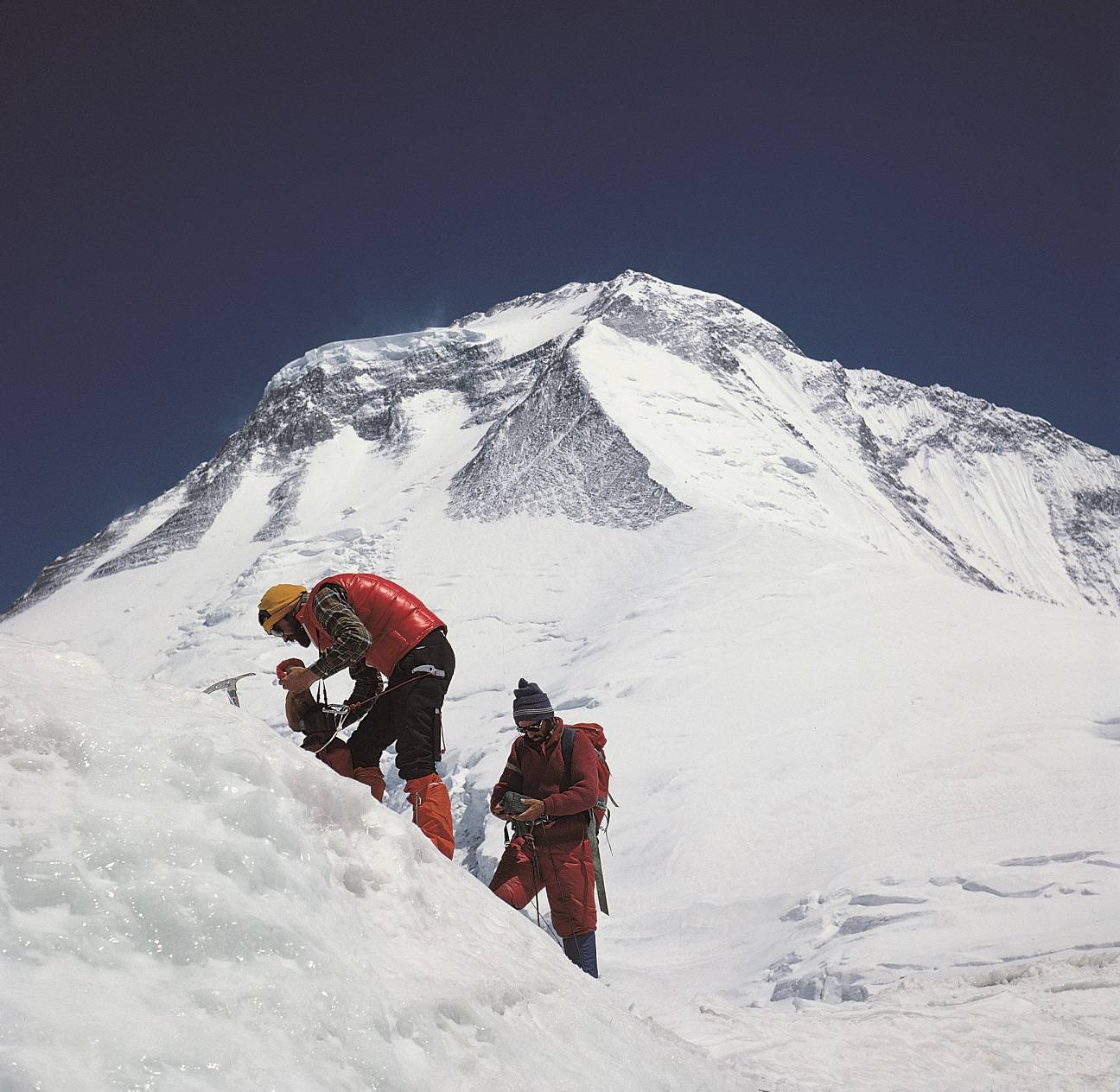 Dhaulagiri, primer ochomil vasco.