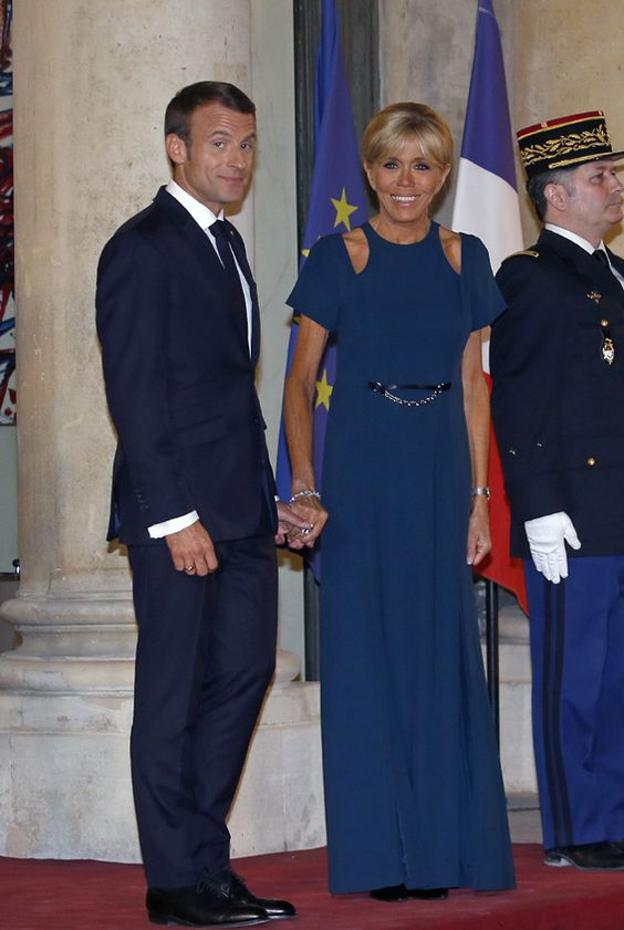 Brigitte Macron de largo