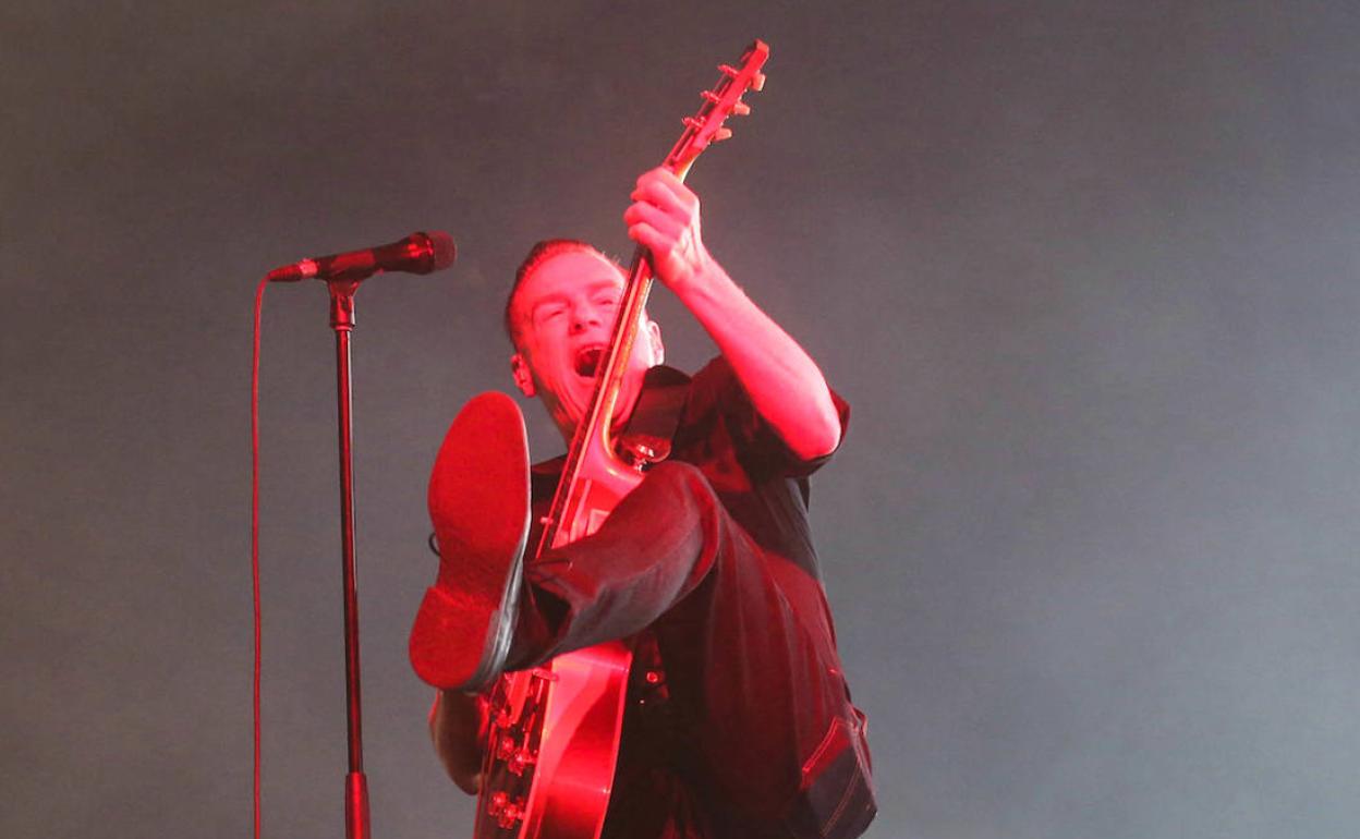 Bryan Adams brilla en el BEC ante 10.000 almas