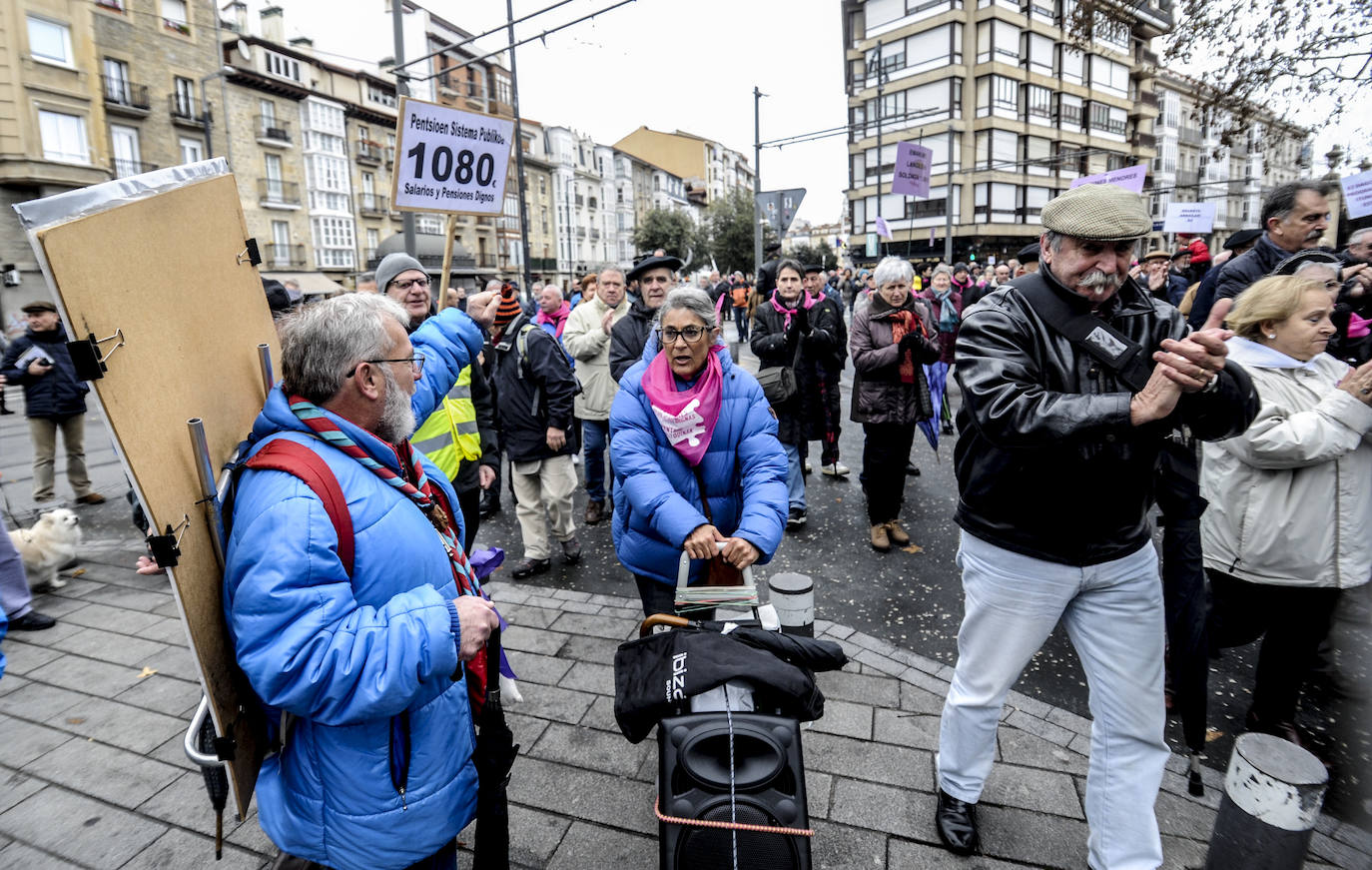 Una de las marchas ha partido desde el Palacio de Congresos Europa de Vitoria.