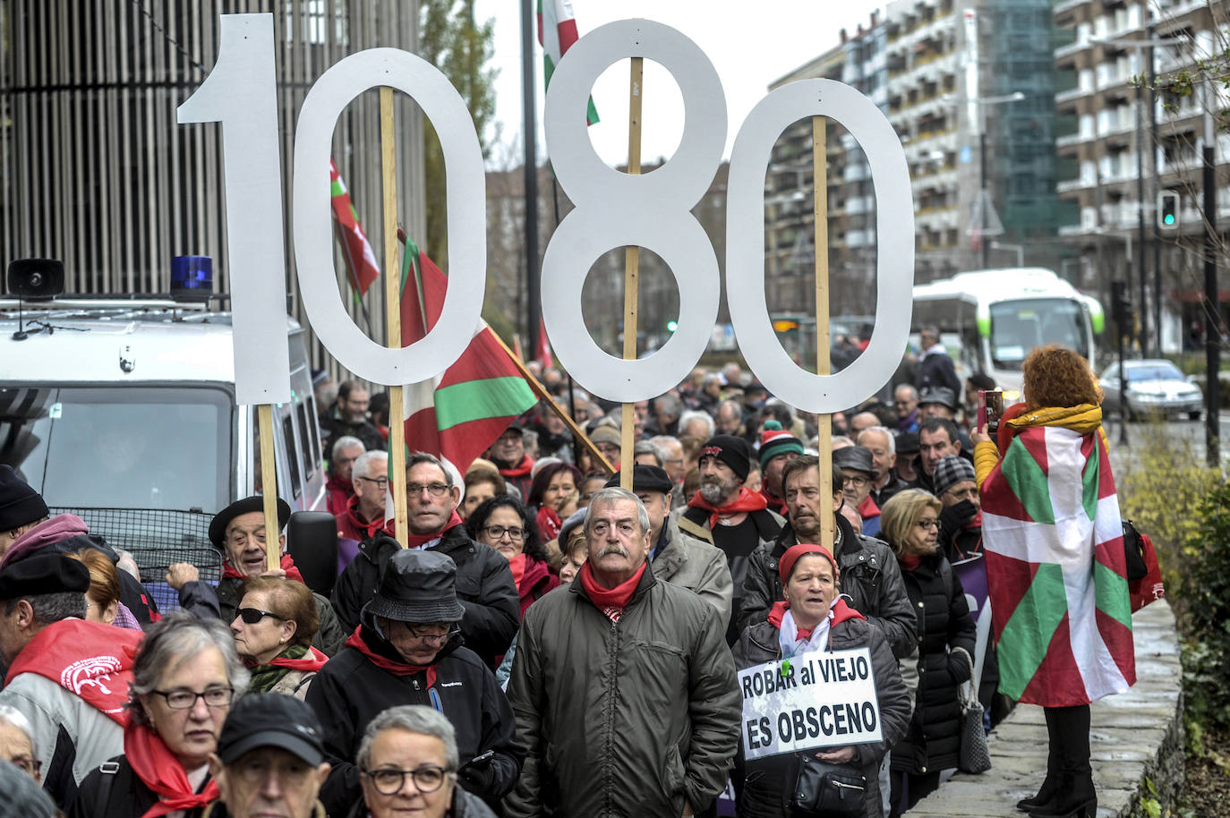 Una de las marchas ha partido desde el Palacio de Congresos Europa de Vitoria.