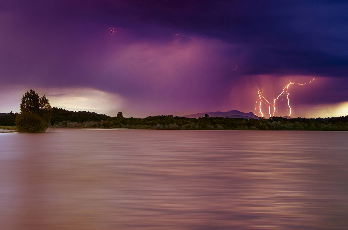 Segundo premio: 'Tormenta en Landa', de Oscar Manso. 