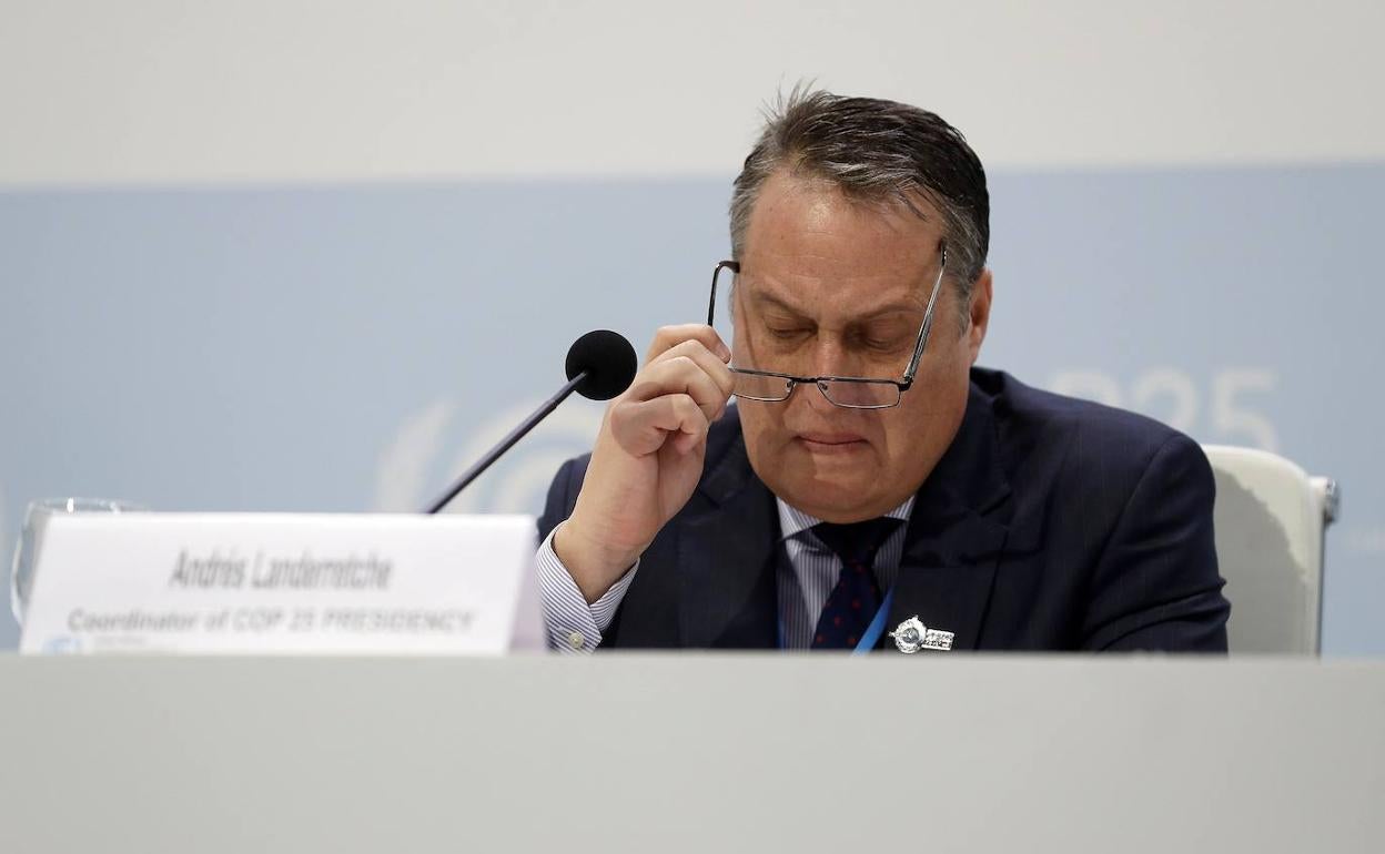 Andrés Landarretcheen la rueda de prensa de la COP25