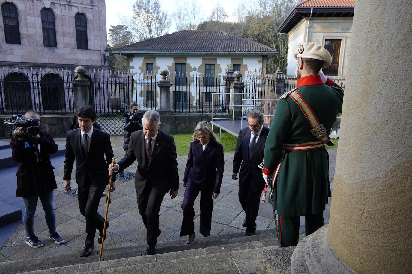 Fotos: Las imágenes del encuentro entre exlehandakaris en Gernika