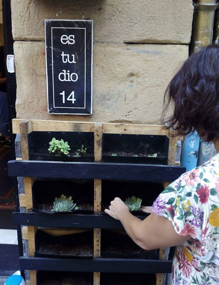 Fotos: Las artesanas que se reúnen en su estudio de San Francisco para crear moda hecha a mano