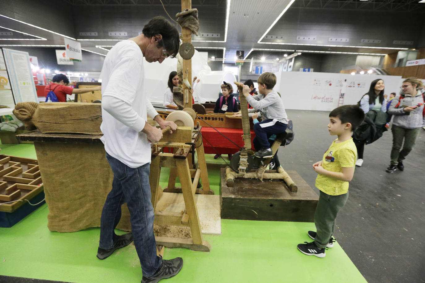 Fotos: El PIN levanta el telón en el BEC