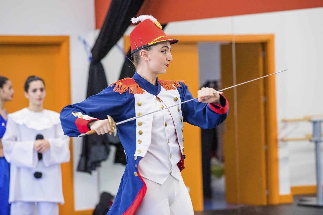 Fotos: Alumnos del conservatorio de danza ensayan &#039;El Cascanueces&#039; de la mano del Ballet de San Petersburgo