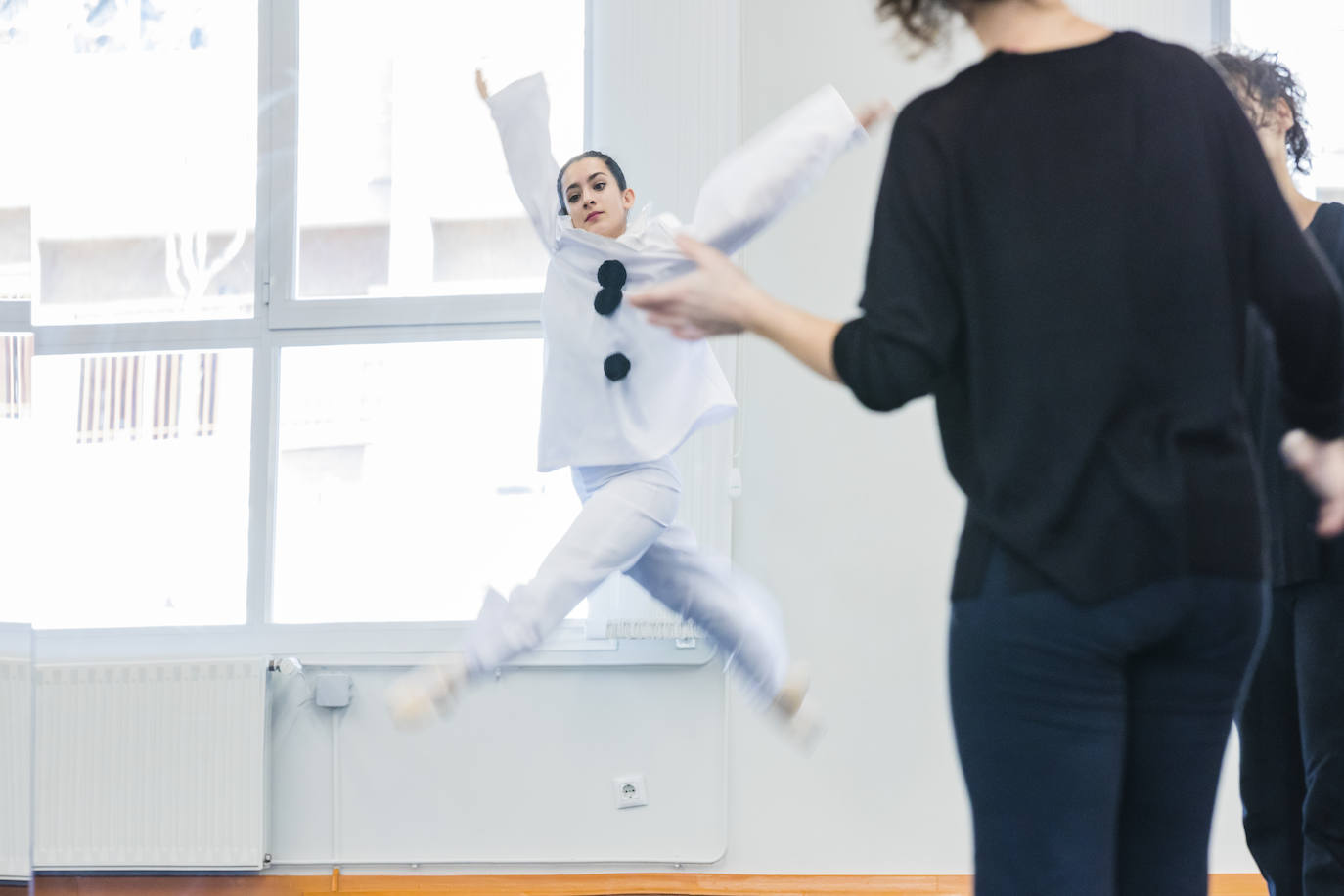 Fotos: Alumnos del conservatorio de danza ensayan &#039;El Cascanueces&#039; de la mano del Ballet de San Petersburgo