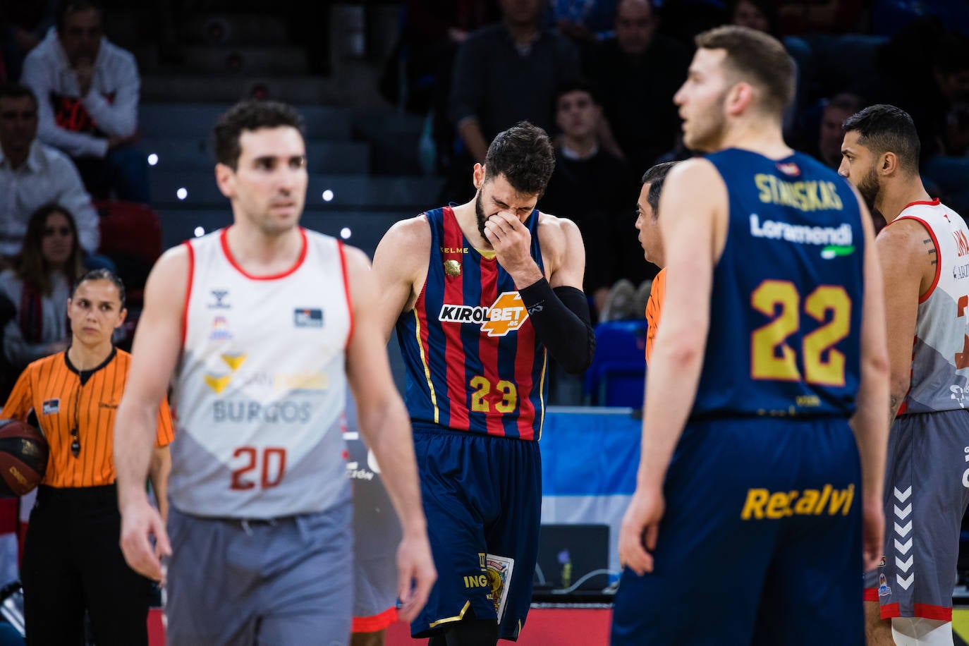 Fotos: Las mejores imágenes del Baskonia - Burgos