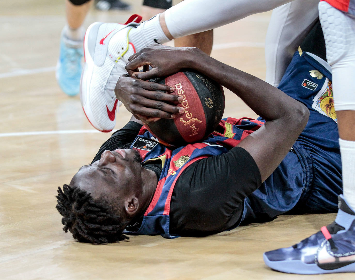 Fotos: Las mejores imágenes del Baskonia - Burgos