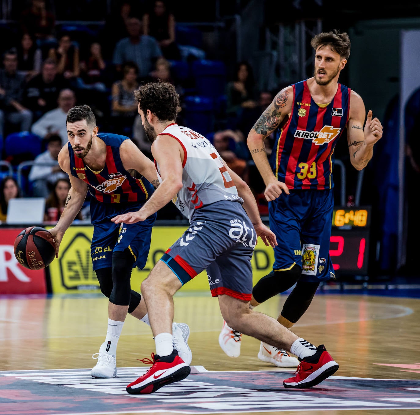 Fotos: Las mejores imágenes del Baskonia - Burgos