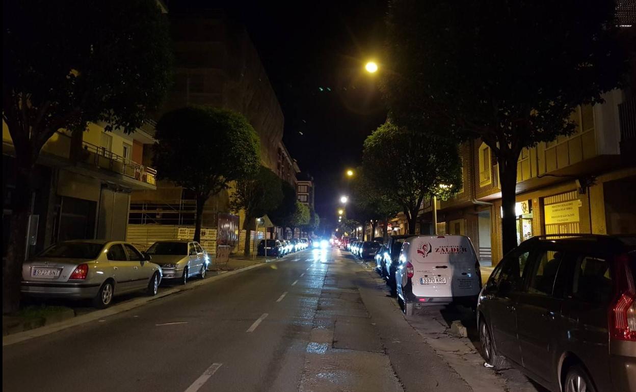 La nueva iluminación mejorará la seguridad en la calle.