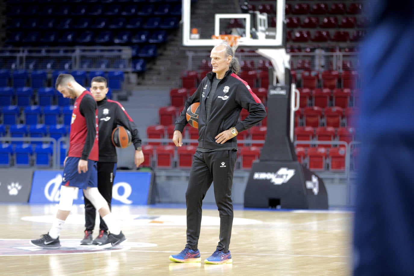 Fotos: Ivanovic ya viste los colores del Baskonia