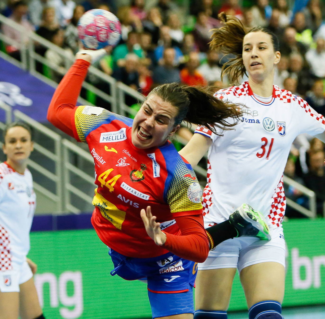 Ainhoa Hernández, plata mundial. La pivote del Zuazo fue una de las ‘guerreras’ más destacadas del campeonato de Balonmano celebrado en Japón, y la protagonista de la polémica decisión arbitral que privó a España, al menos, de jugar la prórroga de la final ante Holanda. 