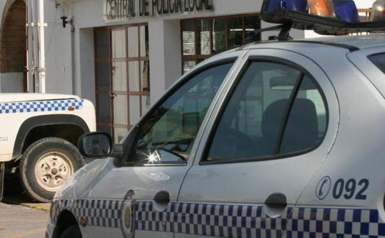 Encuentran a una niña de 5 años andando de noche por una autovía de Valencia