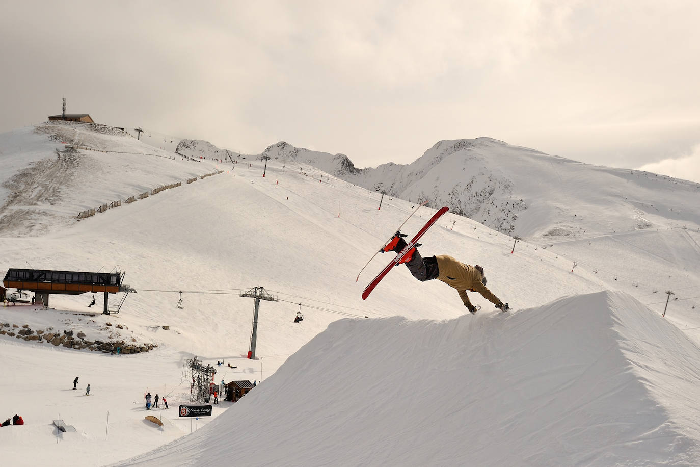 Fotos: Un sinfín de actividades en las estaciones del Pirineo francés