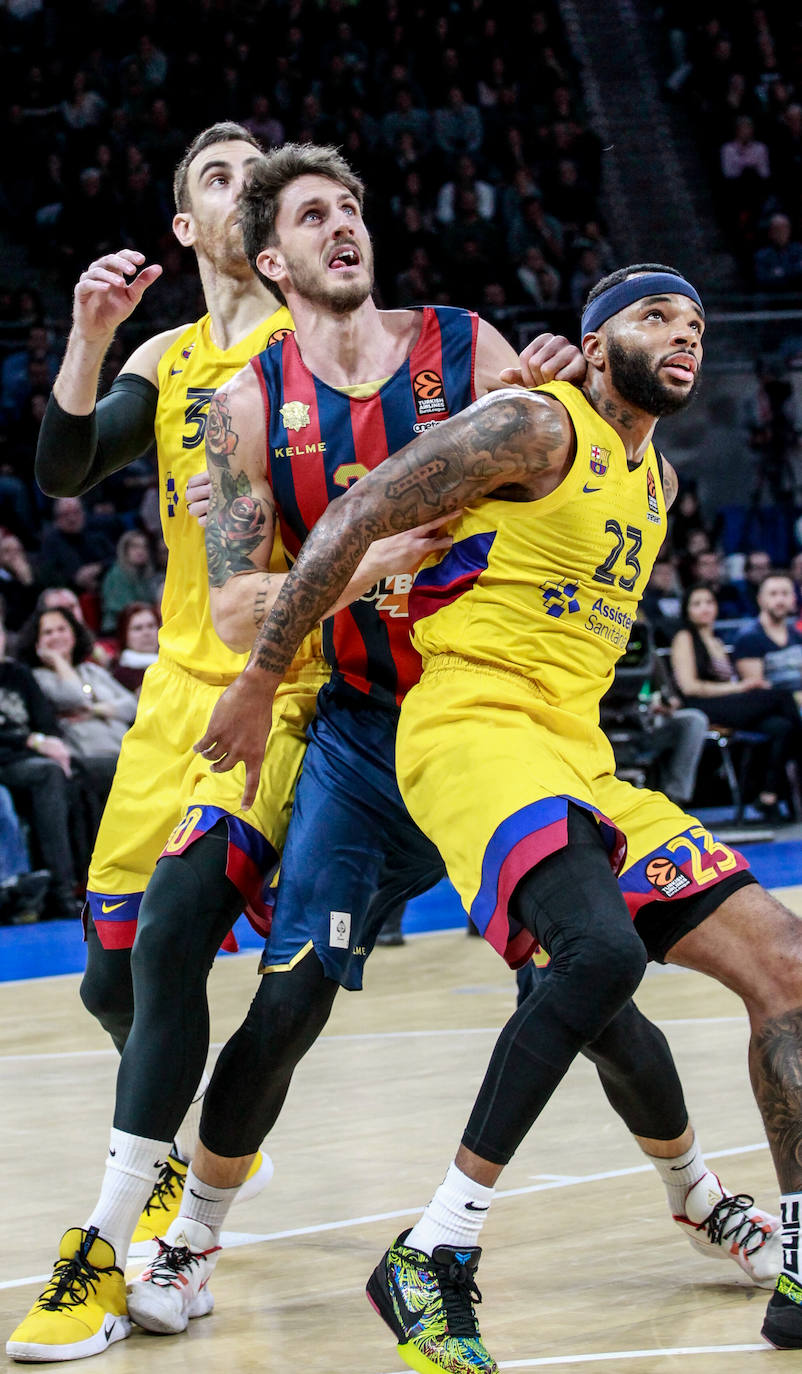 Fotos: Las mejores imágenes del Baskonia - Barcelona de Euroliga 2019