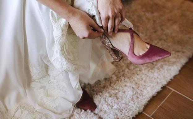 Fotos: En el vestido de novia, en el ramo, en la decoración... ¿te atreves a incluir el terciopelo en tu boda?