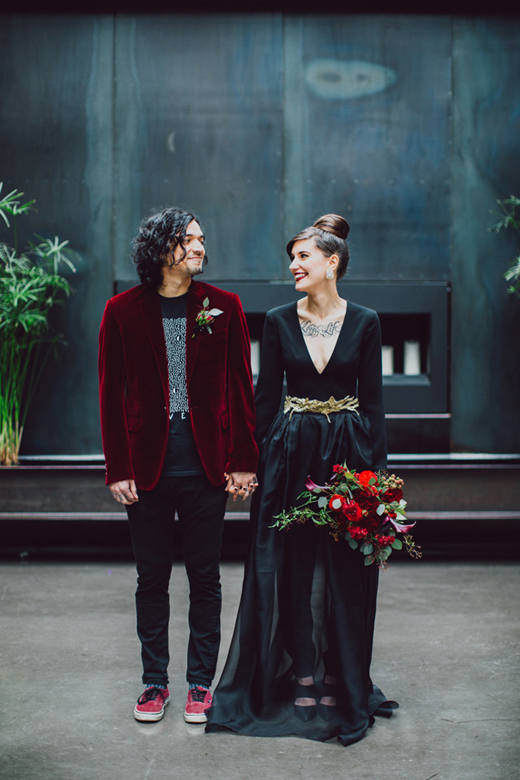 Fotos: En el vestido de novia, en el ramo, en la decoración... ¿te atreves a incluir el terciopelo en tu boda?