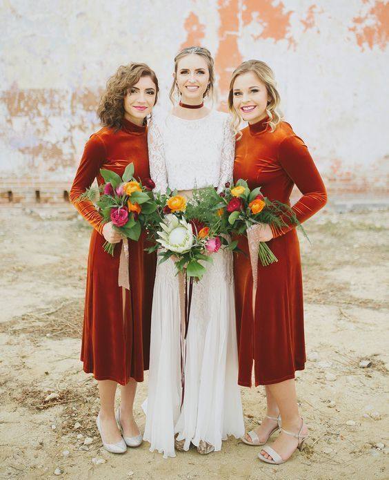 Fotos: En el vestido de novia, en el ramo, en la decoración... ¿te atreves a incluir el terciopelo en tu boda?