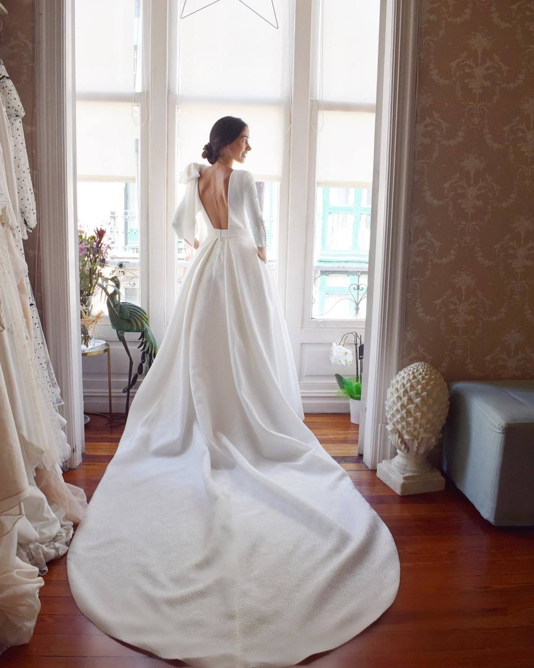 Fotos: La novia que sorprendió con dos looks &#039;made in Euskadi&#039; totalmente distintos en su boda