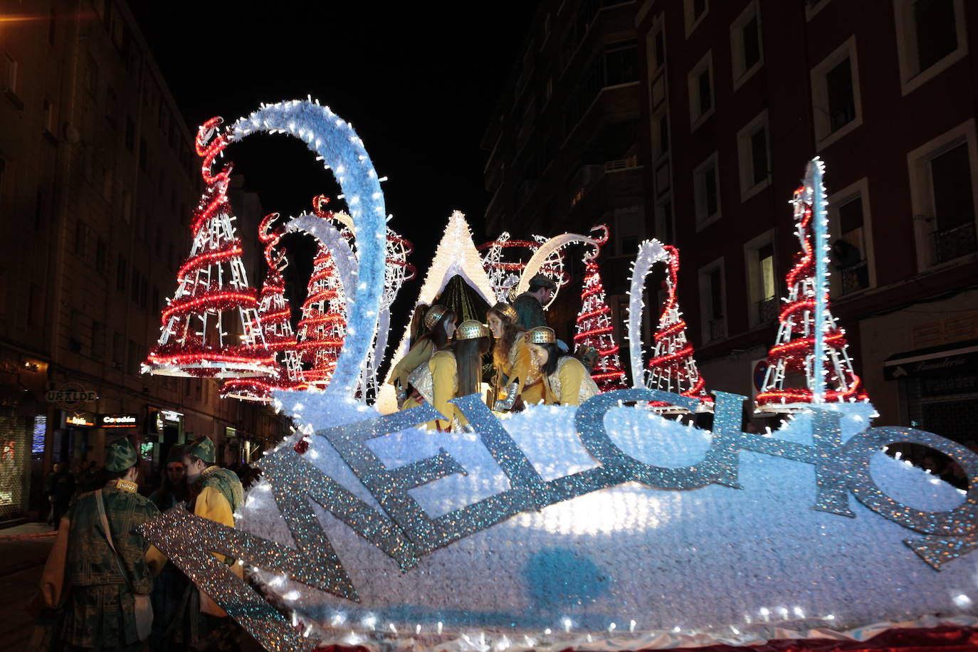 Fotos: La cabalgata de los Reyes en Vitoria, en imágenes