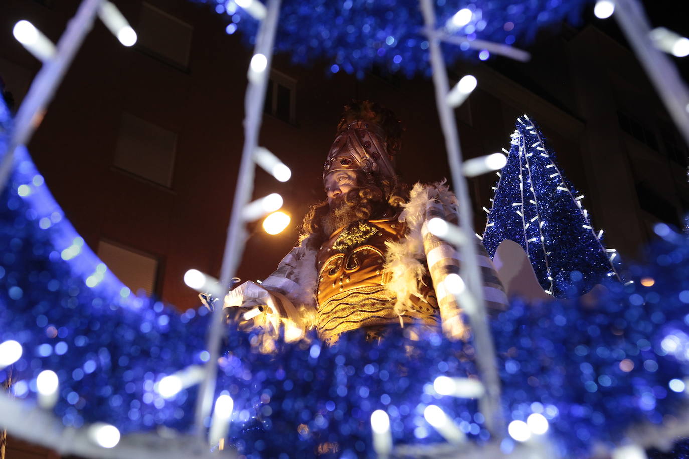 Fotos: La cabalgata de los Reyes en Vitoria, en imágenes