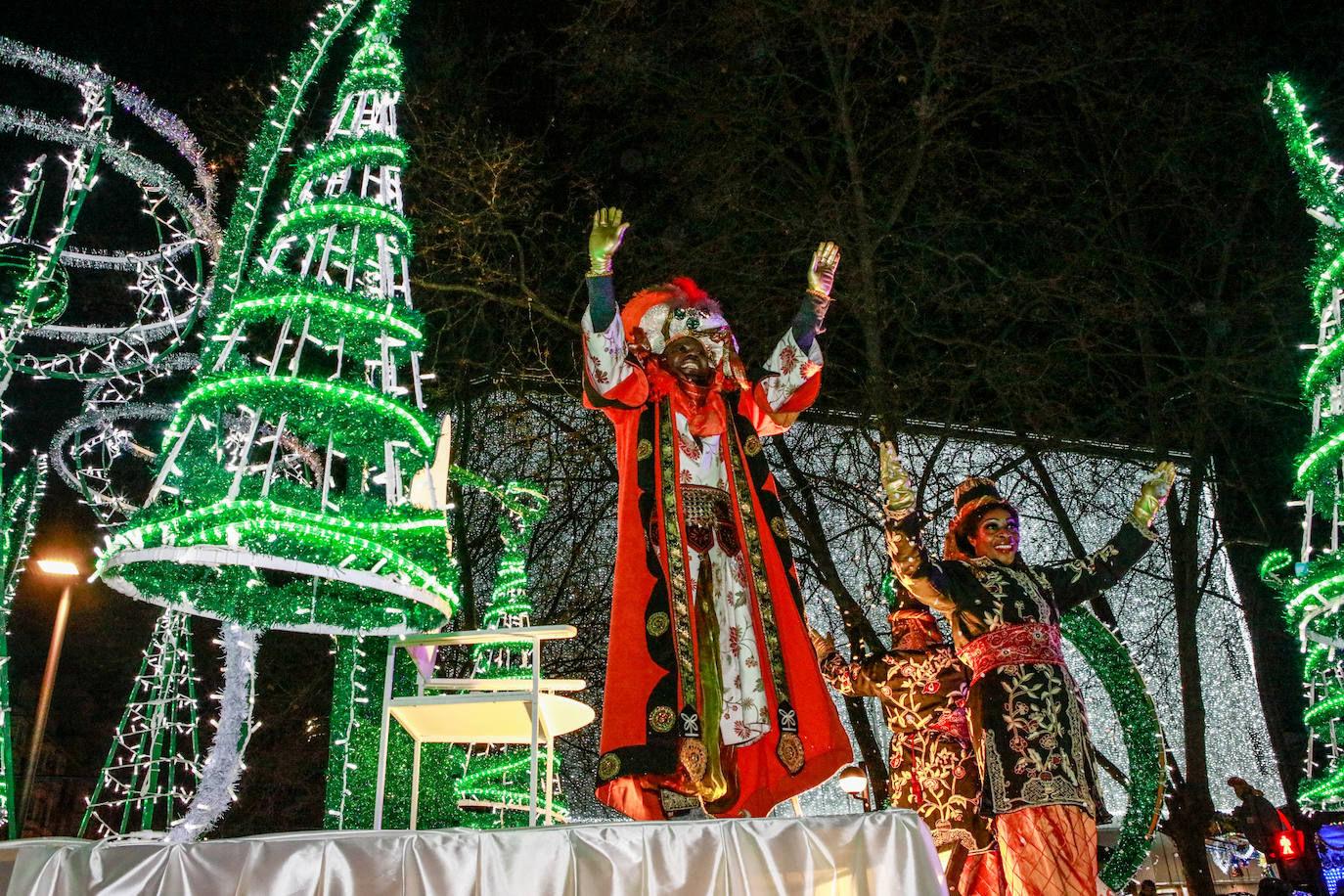 Fotos: La cabalgata de los Reyes en Vitoria, en imágenes