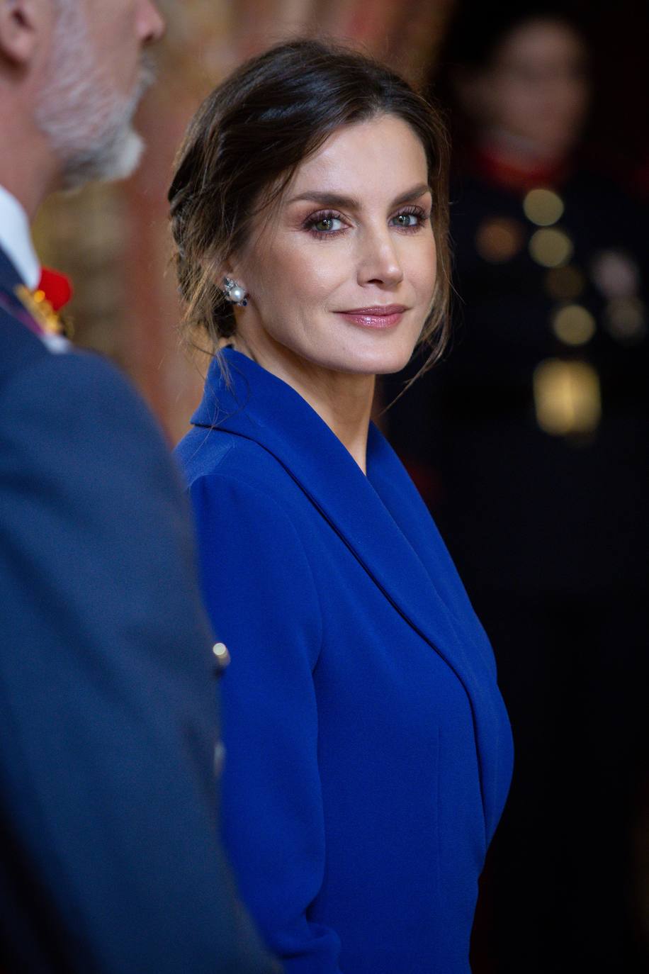 Fotos: El recogido &#039;messy&#039; de Letizia planea ser el peinado de invitada clave de 2020