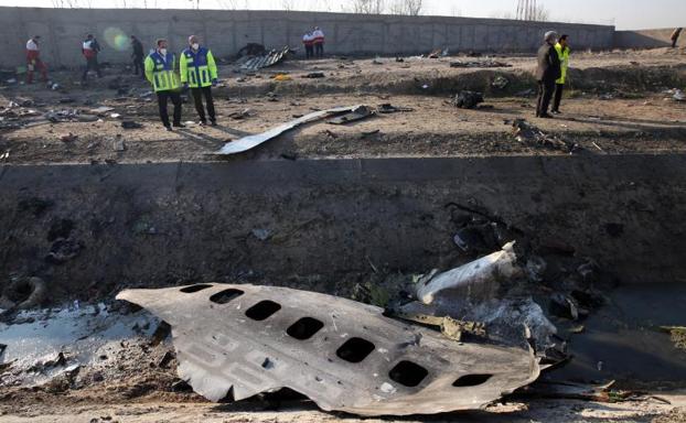 Mueren las 176 personas a bordo del avión ucraniano estrellado en Teherán