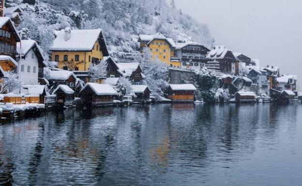 Hallstatt, cubierto de nieve.