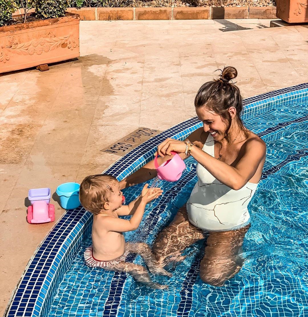 Fotos: Ibai Gómez e Ingrid Betancor, padres de un niño llamado Marko