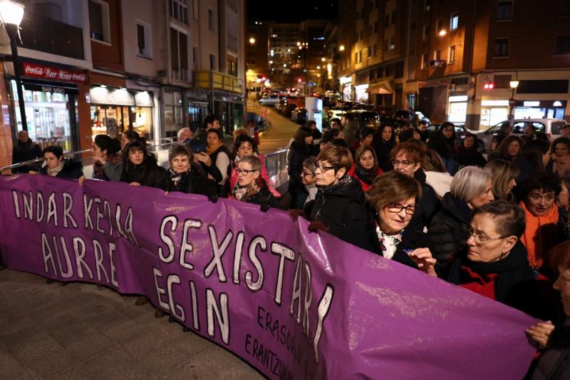 Este lunes por la tarde ha tenido lugar una manifestación en apoyo a Laura. 